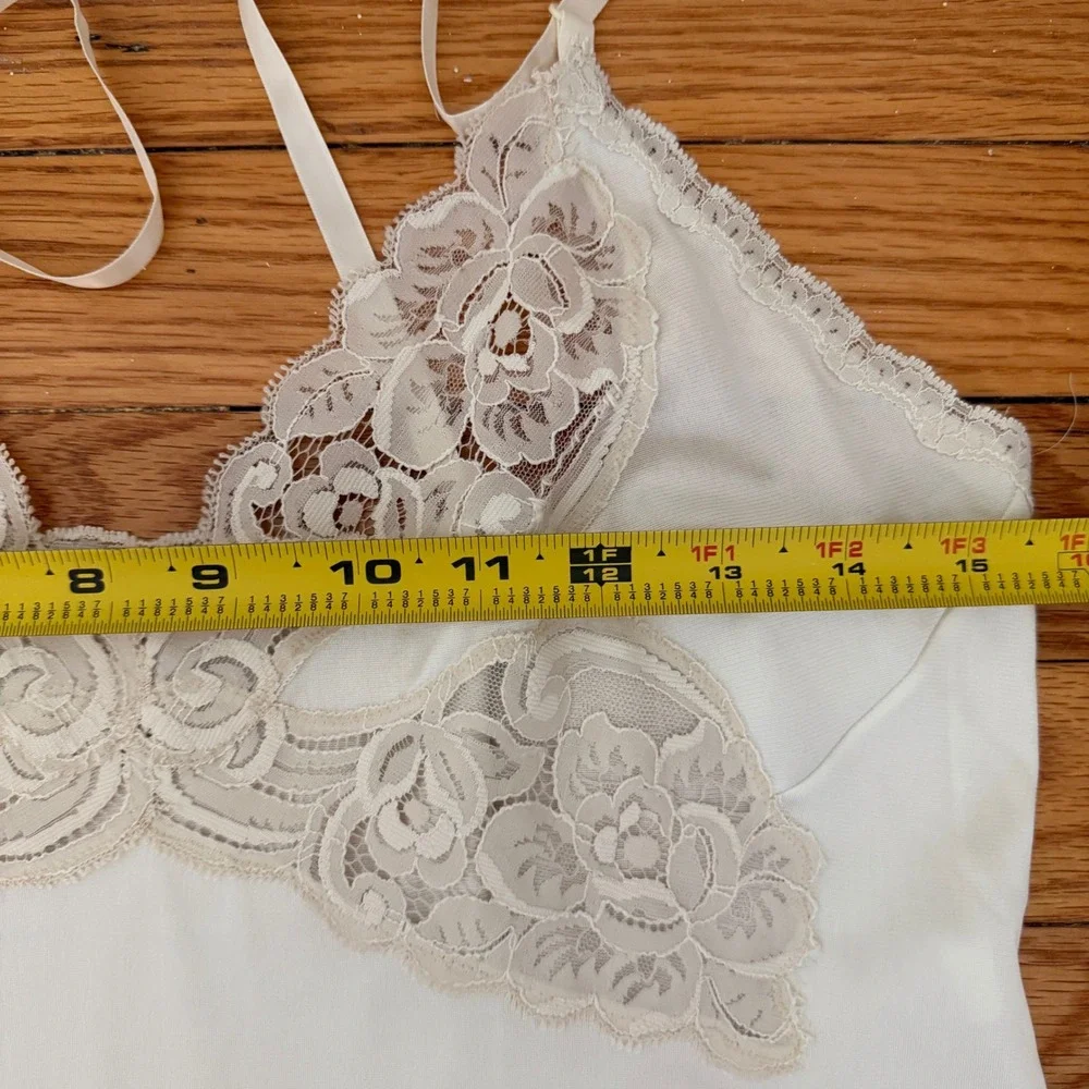 Vntg White Lace Trim Slip Dress Lingerie Floral Scalloped Hem Sz S Retro, Vampy - Picture 7 of 7